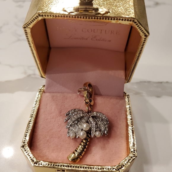 👑💕🌴Juicy Couture Palm Tree Pearl Charm Silver Gold Crystals limited edition - Picture 3 of 8